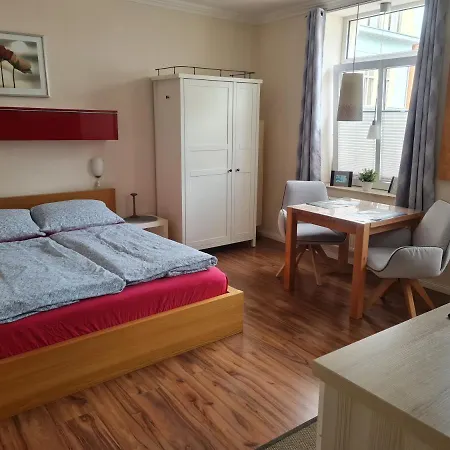 In Schlossnaehe Schwerin (Mecklenburg-Vorpommern)