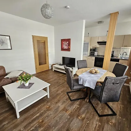 In Schlossnaehe * Schwerin (Mecklenburg-Vorpommern)