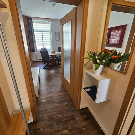 In Schlossnaehe Schwerin (Mecklenburg-Vorpommern)