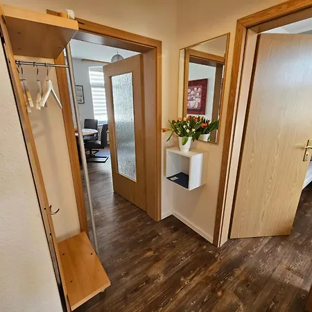 In Schlossnaehe * Schwerin (Mecklenburg-Vorpommern)