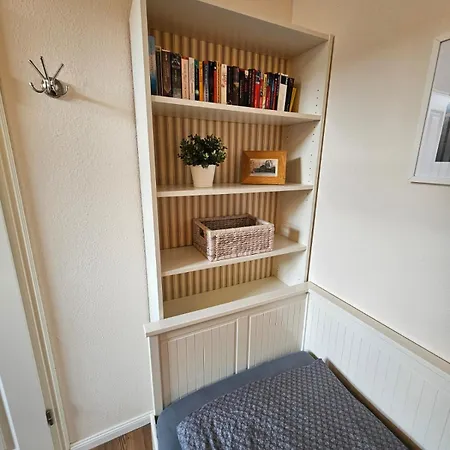 In Schlossnaehe Schwerin (Mecklenburg-Vorpommern)