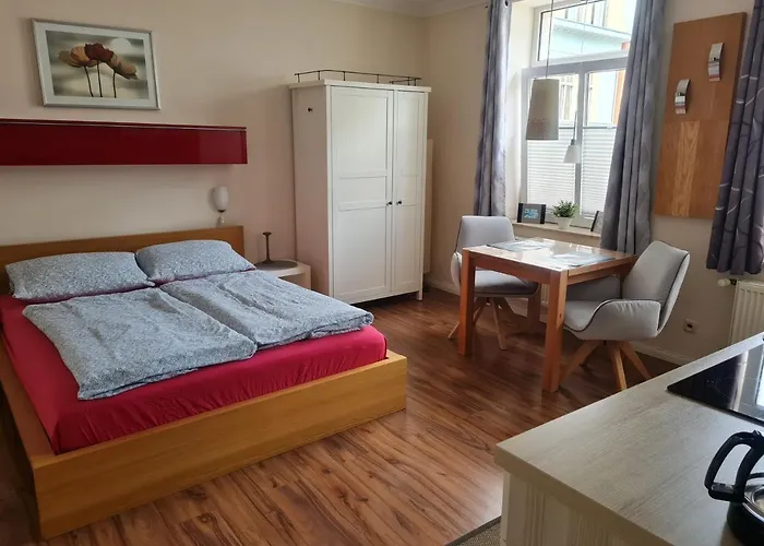 In Schlossnaehe Schwerin (Mecklenburg-Vorpommern)